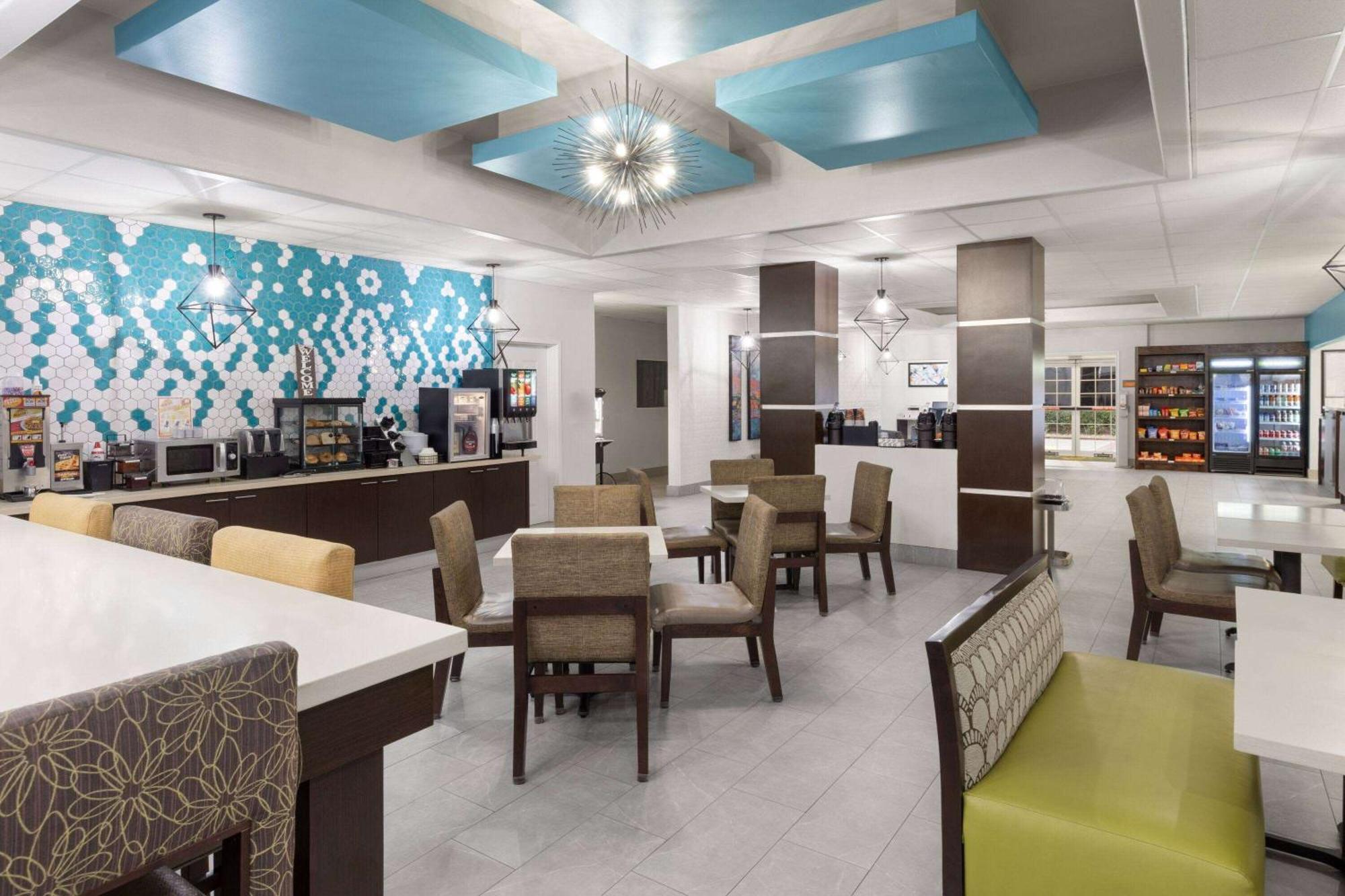 Hotel La Quinta By Wyndham Angleton Exteriér fotografie