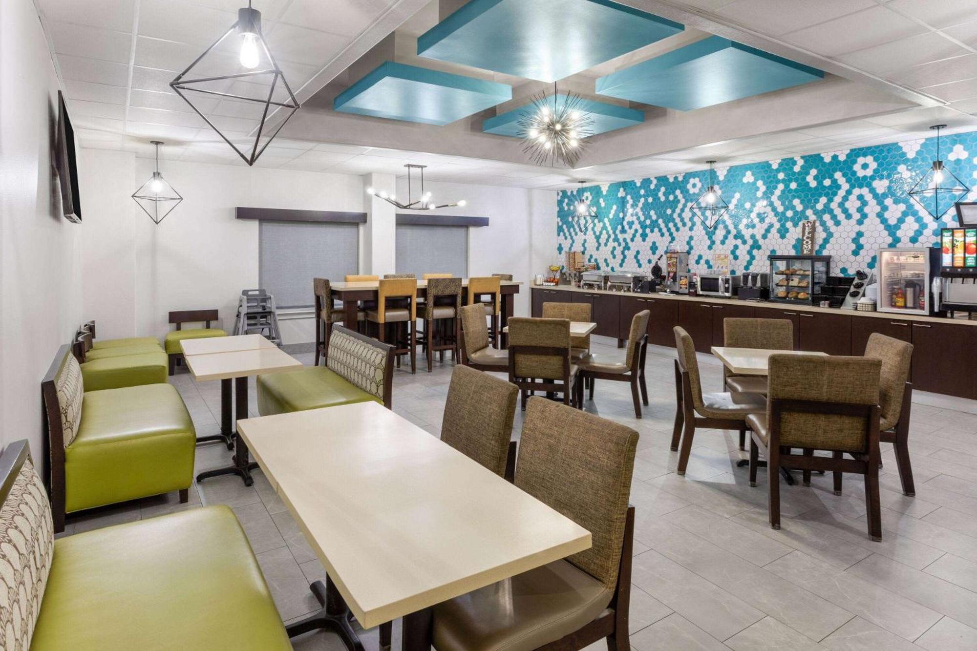 Hotel La Quinta By Wyndham Angleton Exteriér fotografie